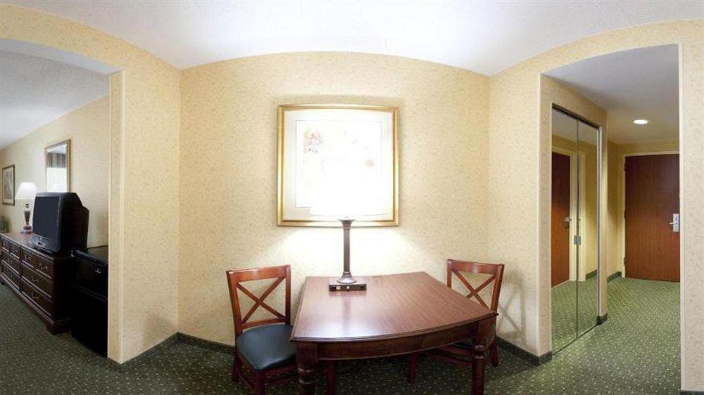 Holiday Inn Express & Suites Williamsburg By Ihg Екстер'єр фото