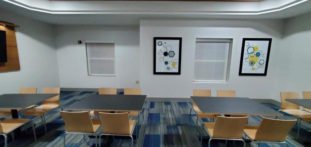 Holiday Inn Express & Suites Williamsburg By Ihg Екстер'єр фото