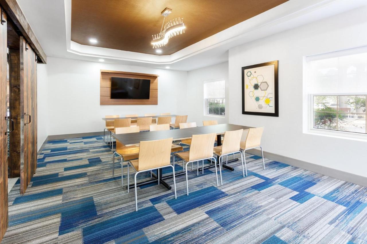Holiday Inn Express & Suites Williamsburg By Ihg Екстер'єр фото