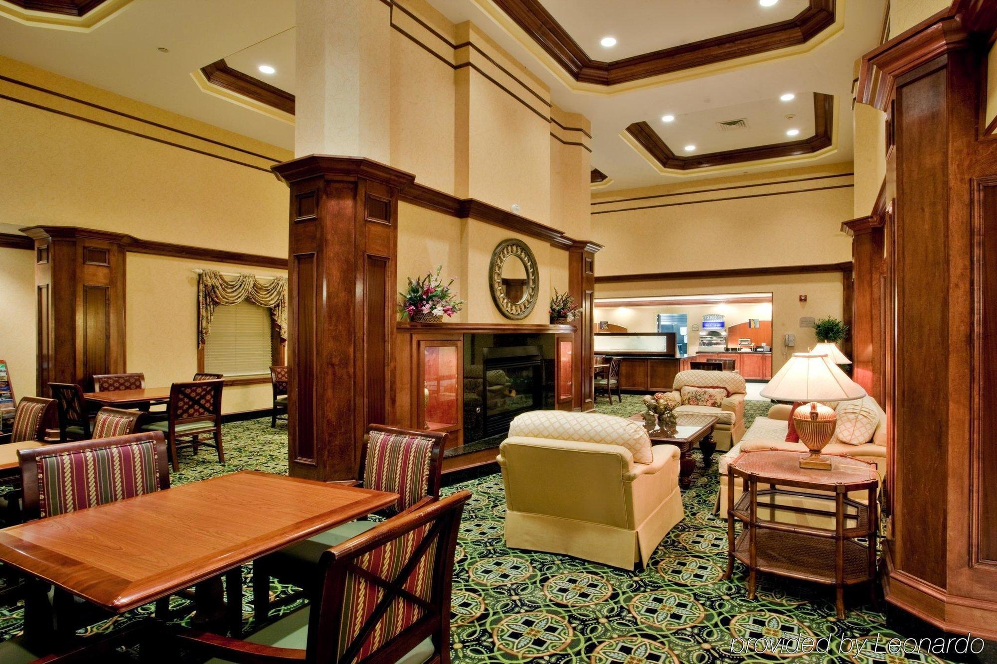 Holiday Inn Express & Suites Williamsburg By Ihg Екстер'єр фото