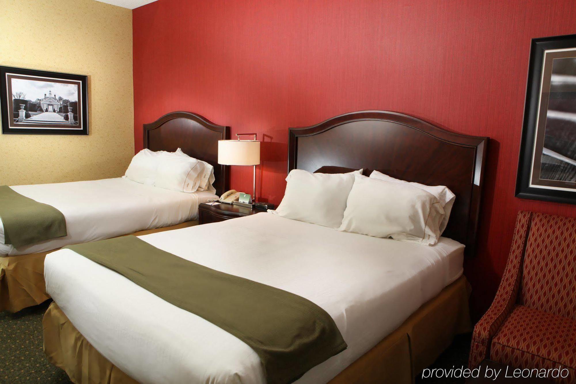 Holiday Inn Express & Suites Williamsburg By Ihg Екстер'єр фото