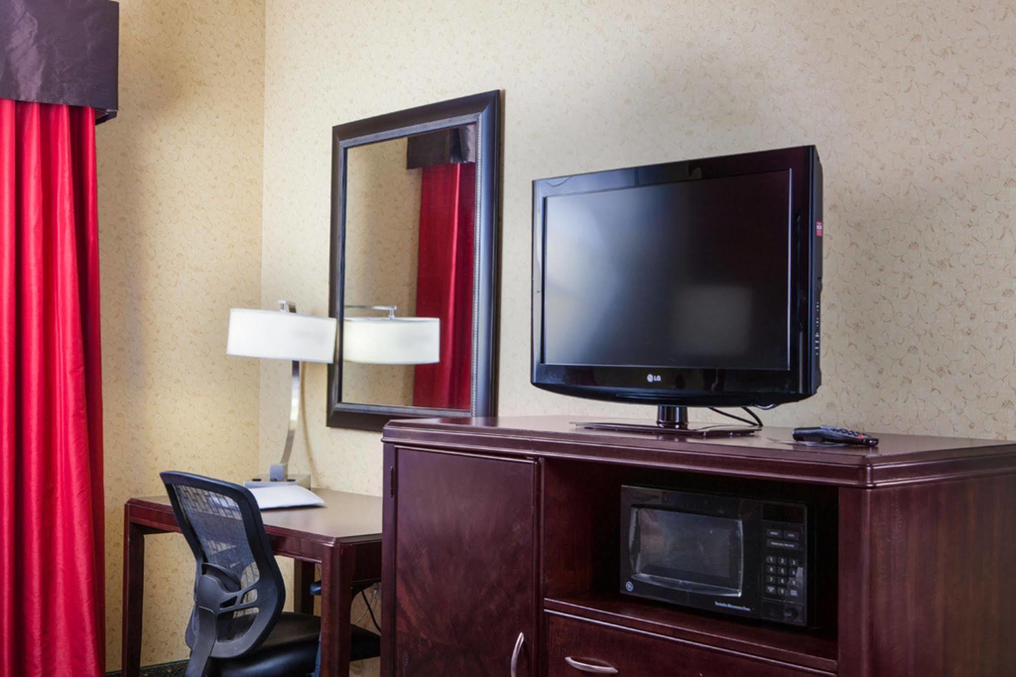 Holiday Inn Express & Suites Williamsburg By Ihg Екстер'єр фото